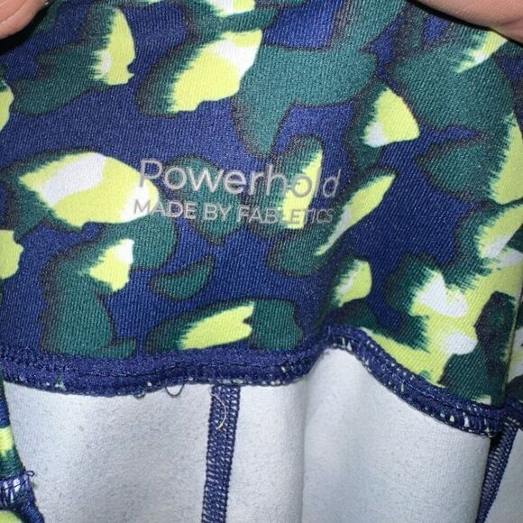 Fabletics Powerhold blue confetti mesh sides cropped leggings - Picture 3 of 3